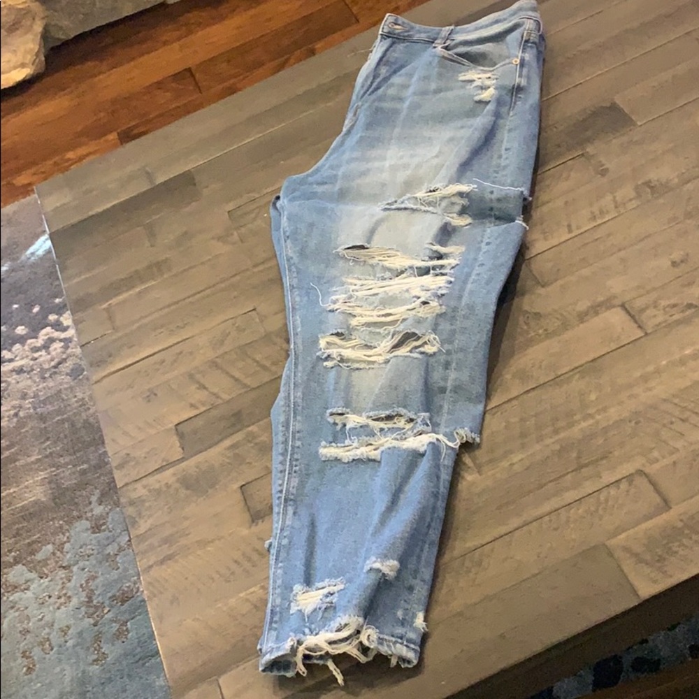 American eagle mom jeans